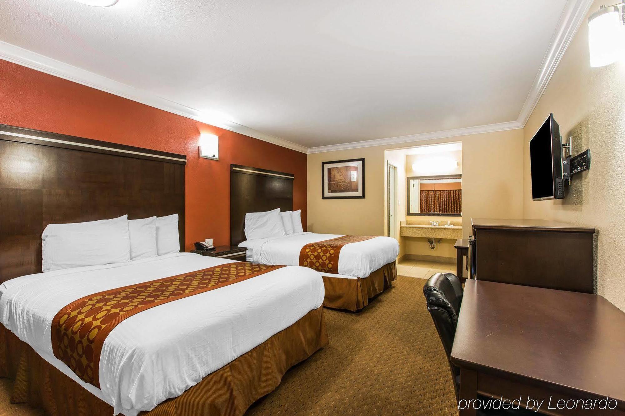 Rodeway Inn & Suites Corona Luaran gambar